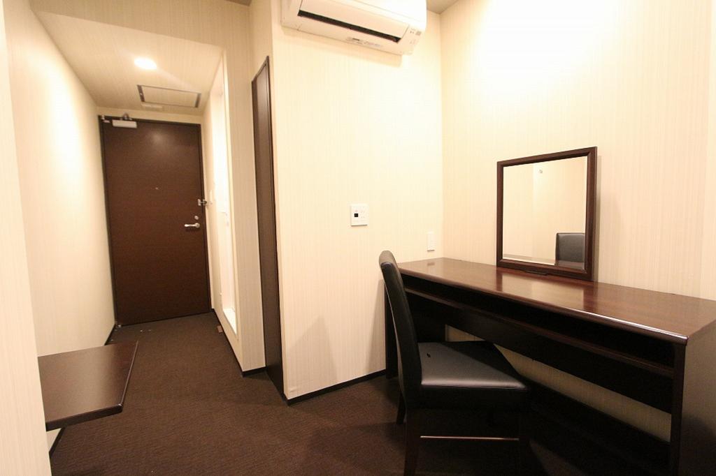 Hotel Livemax Nihonbashi Hakozaki Токио Экстерьер фото