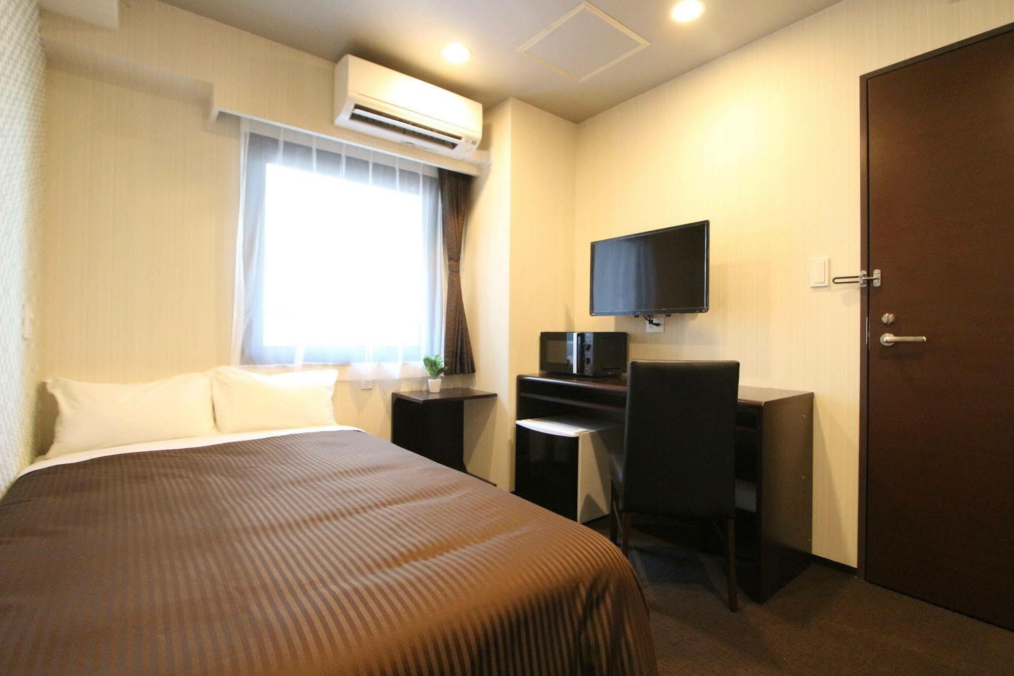 Hotel Livemax Nihonbashi Hakozaki Токио Экстерьер фото